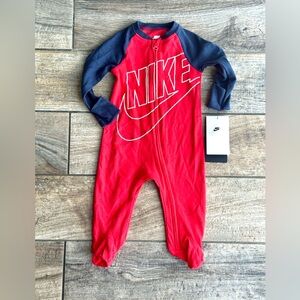 Nike Futura Infant Footed Coverall Sleeper Romper sz 6m University Red NWT